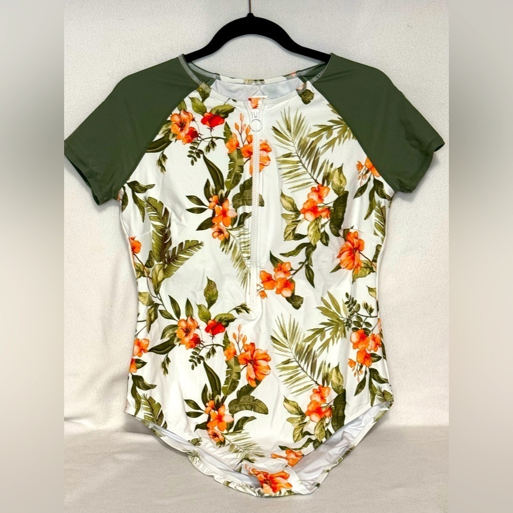 CUPSHE One Piece Swimsuit  Mock Neck Zipper Short Sleeve Bathing Suit. Size XL